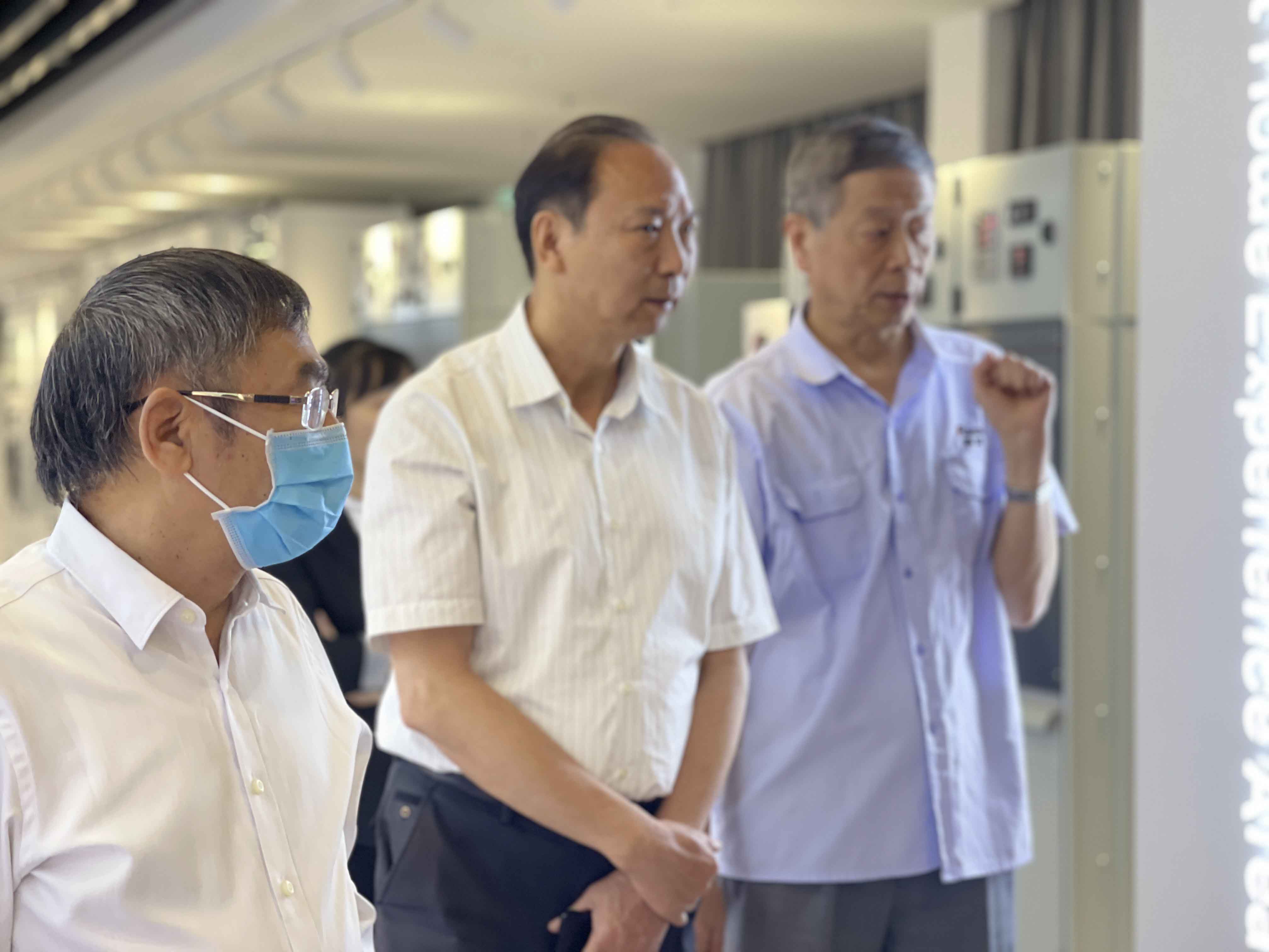 中國機械聯執行副會長宋曉剛、中國智能制造系統解決方案供應商聯盟專委會主任張相木蒞臨考察洛凱股份